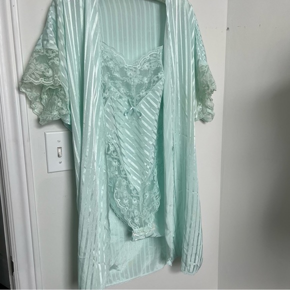 Vintage Mint Green Sheer Lace Robe & Lingerie Set | Coquette Boudoir Peignoir M - Picture 8 of 11